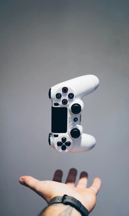 Manette PS4 DualSense + 3 jeux
